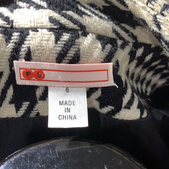 Coat - Picture 5 of 6